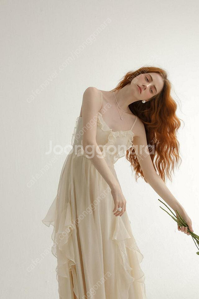 신스덴 이블리 러플 나시원피스 셀프웨딩브라이덜샤워휴양지여름원피스블랑드문로아르메이윤이바나헬싱키주르티쥴리앤칼라아비에무아...--4