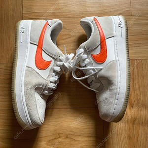 나이키 에어포스 1 ‘07 SE 퍼스트 유즈 오렌지 240