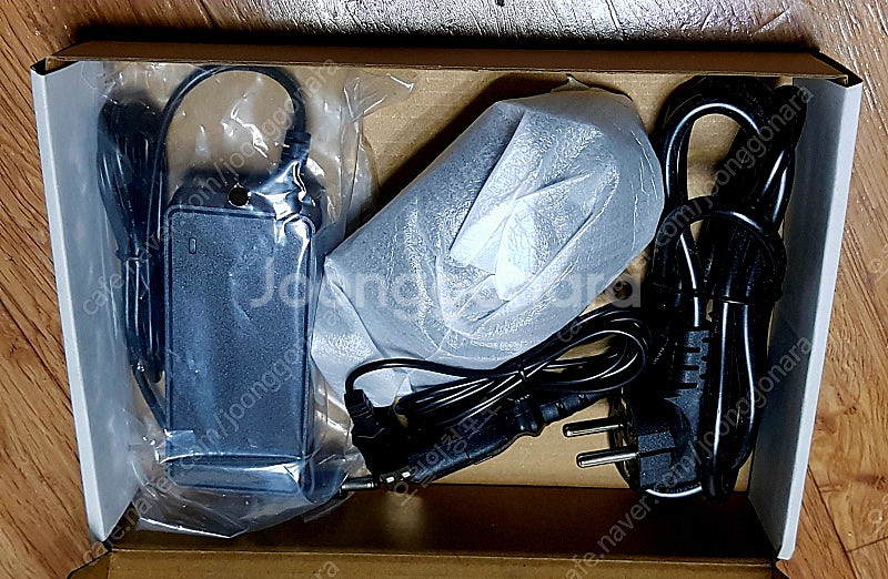 CCTV 210만화소 PTZ카메라1개 외부용카메라4개 ...--5