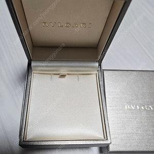 정품 ] BVLGARI 불가리 시계 박스 케이스 신형 / 불가리 반지 박스 / 불가리 미니 목걸이 케이스 / 불가리 목걸이 박스 판매합니다 :)