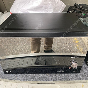 LG 1000W 전자레인지 MW25B