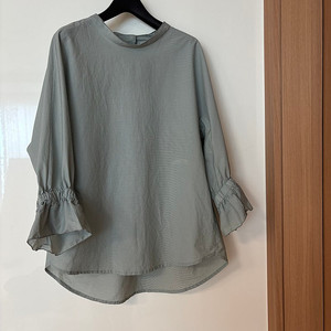 바스락 스트라이프 시어서커 지지미 셔츠 블라우스 출근룩 타임마인스탈