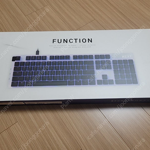 미개봉) NZXT function 키보드 화이트 판매