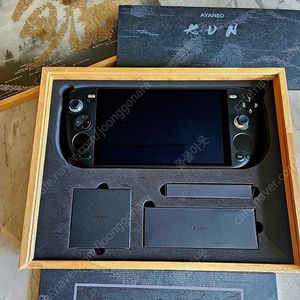 아야네오 쿤 32gb 2TB (리전고처럼 큰화면) 로갈리 원엑스플레이어