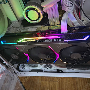 RTX 3090Ti 슈프림X 팝니다