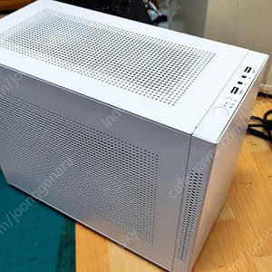 라이젠 9600X + 라데온 RX9070 본체