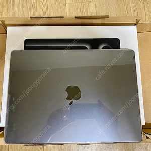 맥북프로 14인치 M3 Pro 18G 512G 배터리100% 팝니다.