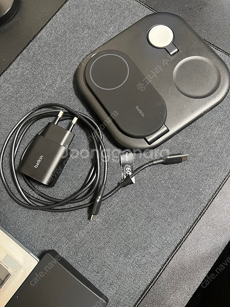 벨킨 무선충전기, 고속충전기 판매합니다--0