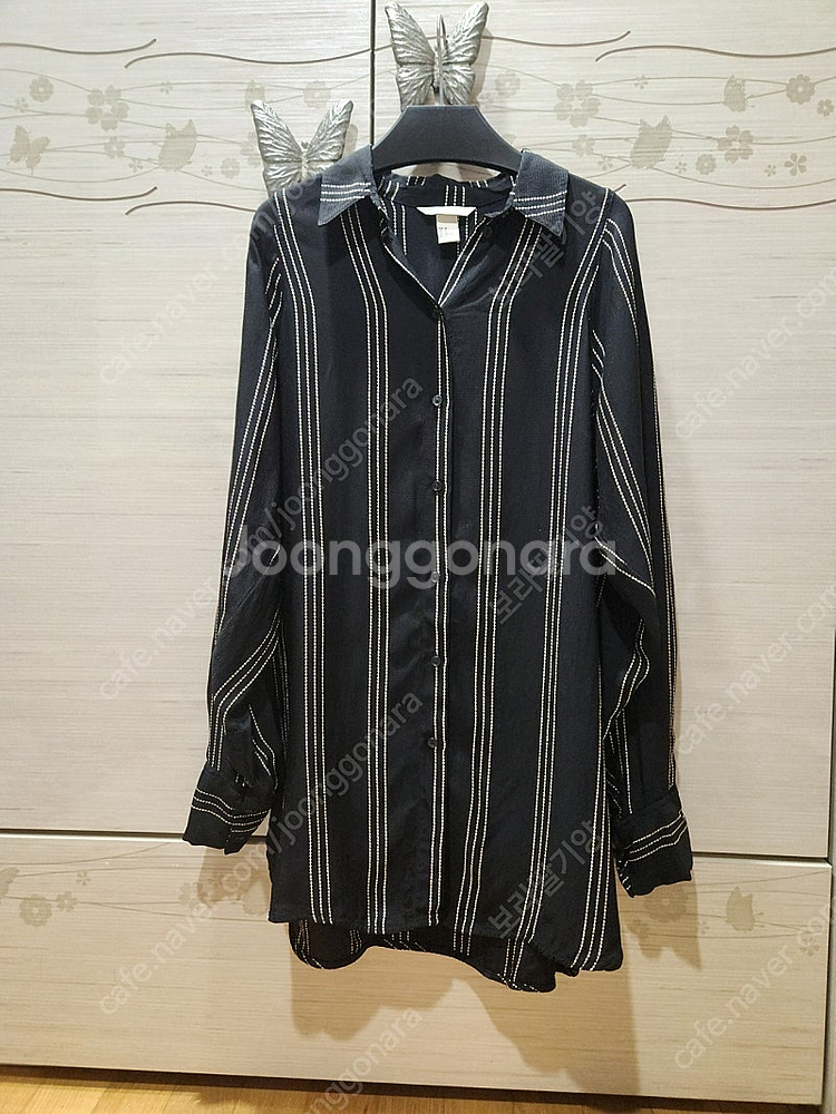 H&M 스트라이프 루즈핏 롱블라우스 XS사이즈 55사이...--0