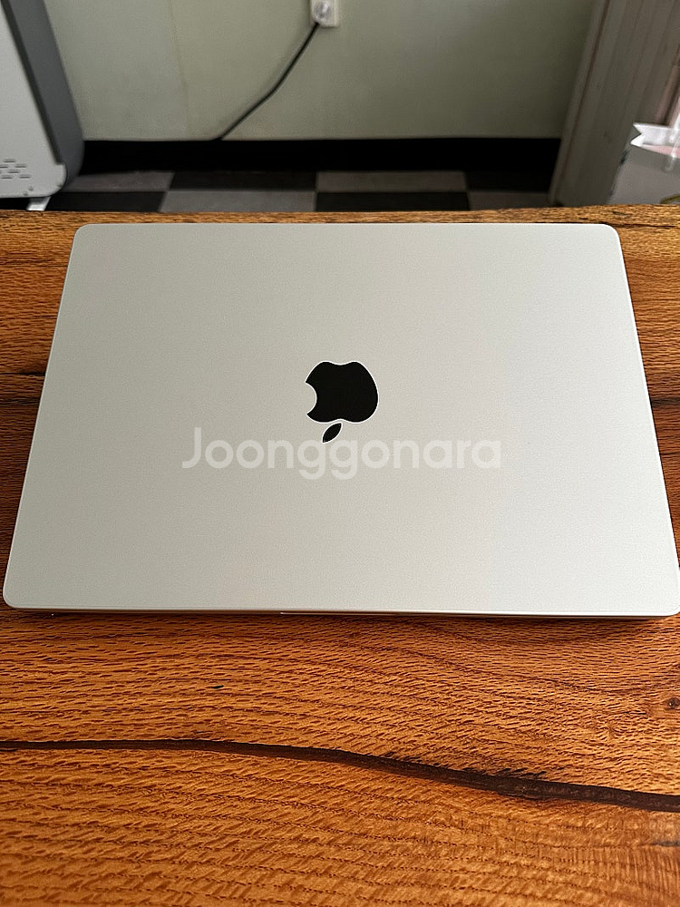 맥북 m4 10코어 24gb 1tb--1