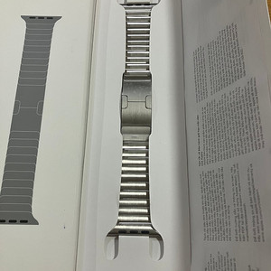 (무기스)애플워치 링크 브레이슬릿 42mm 실버 팝니다.