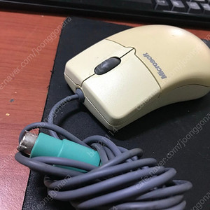 마이크로 소프트 레트로 PS2 휠 볼 마우스 팝니다.