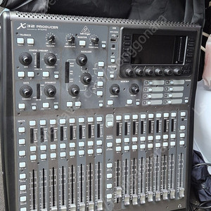 베링거 x32producer 팝니다