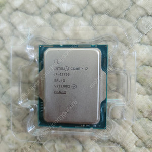 I7-12700