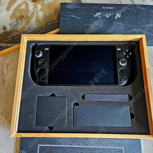 아야네오 쿤 32gb 2TB (리전고처럼 큰화면) 로갈리 원엑스플레이어