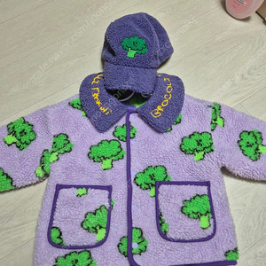 베베베베 브로콜리 뽀글이 s 모자+니삭스