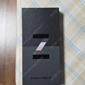 갤럭시 Z 플립3 5G 핑크색상 팝니다 (화면A급)
