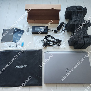 기가바이트 어로스 15G XB 게이밍 노트북 판매 (인텔i7, 16GB, RTX2070 8GB, SSD 1TB)