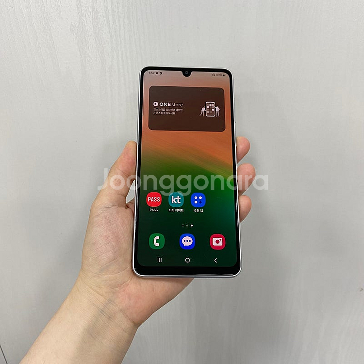 96331 갤럭시A33 128기가 화이트 팝니다 11만...--1