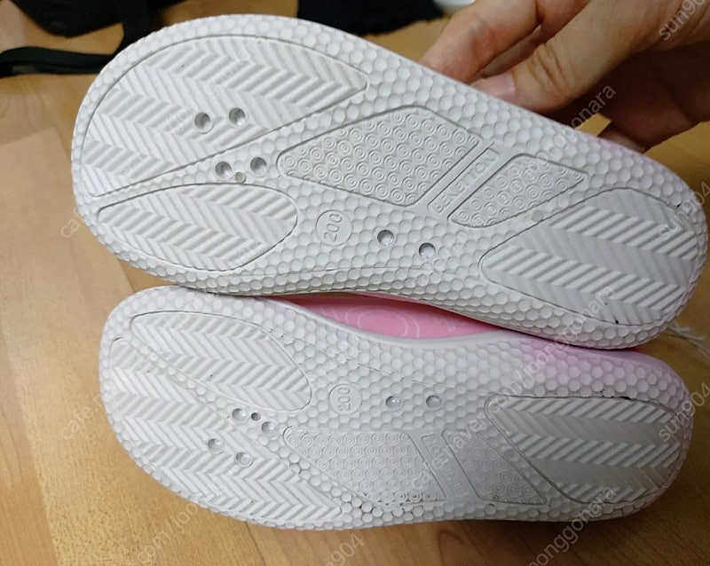 아동 여자아이 베네통아쿠아슈즈 물놀이신발 200사이즈 이미지