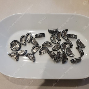 흑도금 반달펜던트