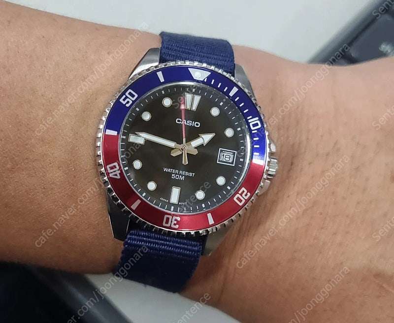 카시오 탱크 사각시계 이미지