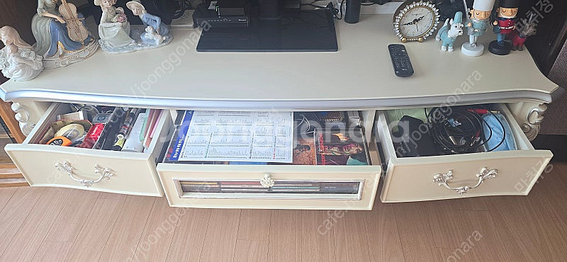 엔틱 TV장식장 팝니다--1