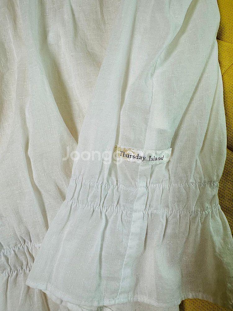 써스데이아일랜드 블라우스--2