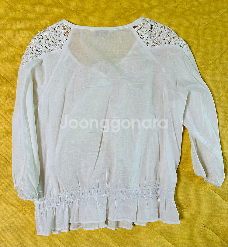 써스데이아일랜드 블라우스--3