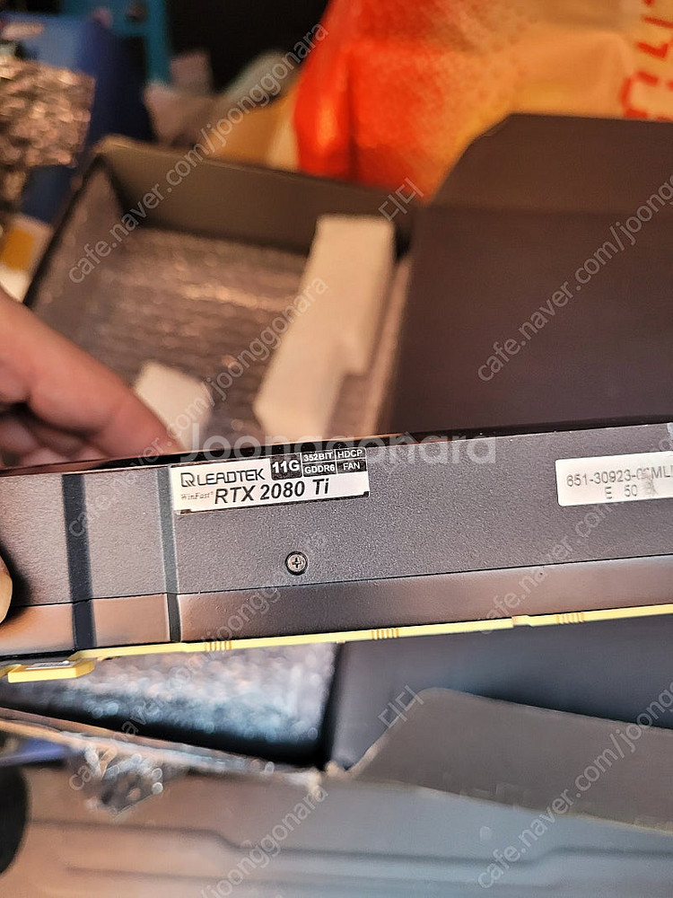 RTX2080TI 11GB 팝니다.ㅍㅍㅍㅍ 24--0