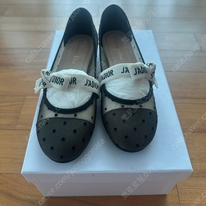 디올 발레리나 플랫 37 1/2