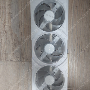 갤럭시 Galax 5070ti oc 16gb white