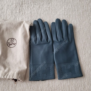 정품 에르메스 여성 가죽장갑 거의새상품