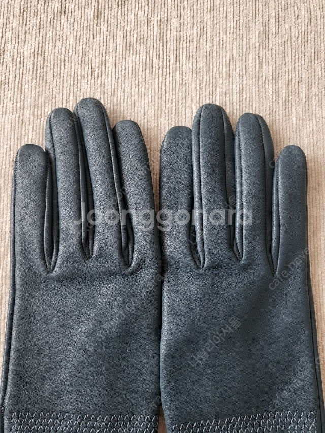 정품 에르메스 여성 가죽장갑 거의새상품--2