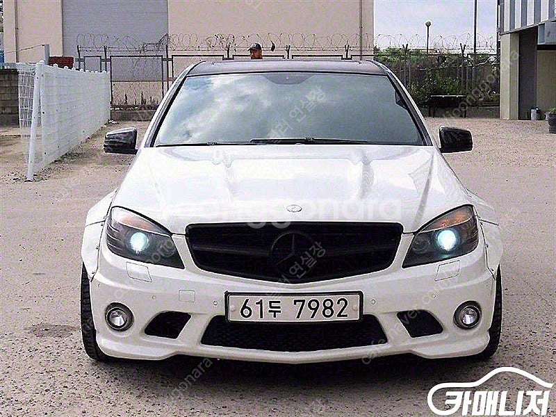 [벤츠]C클래스 W204 C63 AMG 세단 (5인승)...--0
