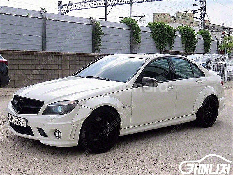 [벤츠]C클래스 W204 C63 AMG 세단 (5인승)...--2