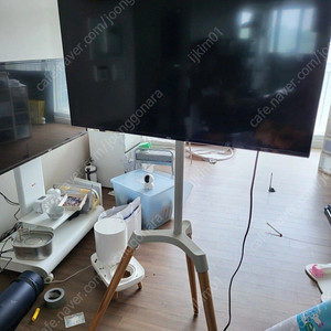 innos 이노스 40인치 TV + TV 스텐드 일괄 판매합니다