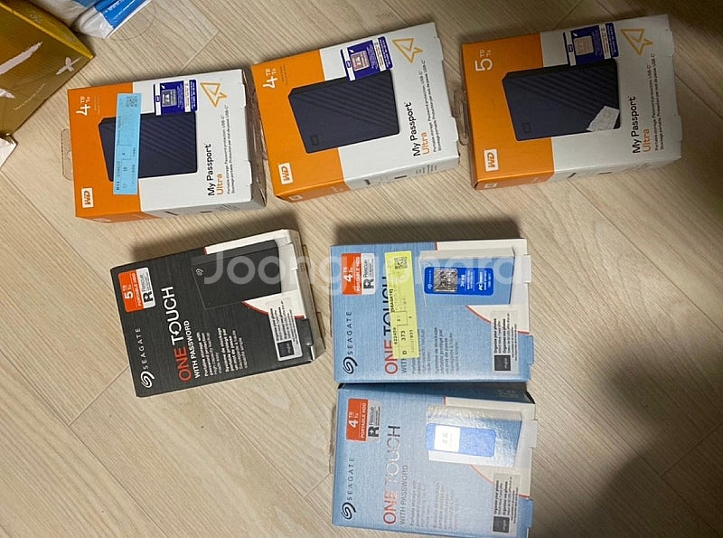 외장하드 미개봉 여러대 팝니다. WD 4TB, 5TB ...--1