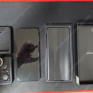 [팝니다] 갤럭시 Z플립5 (Z Flip5 / SM-F731N) 256GB 블랙 풀박스 SSS급 판매합니다.
