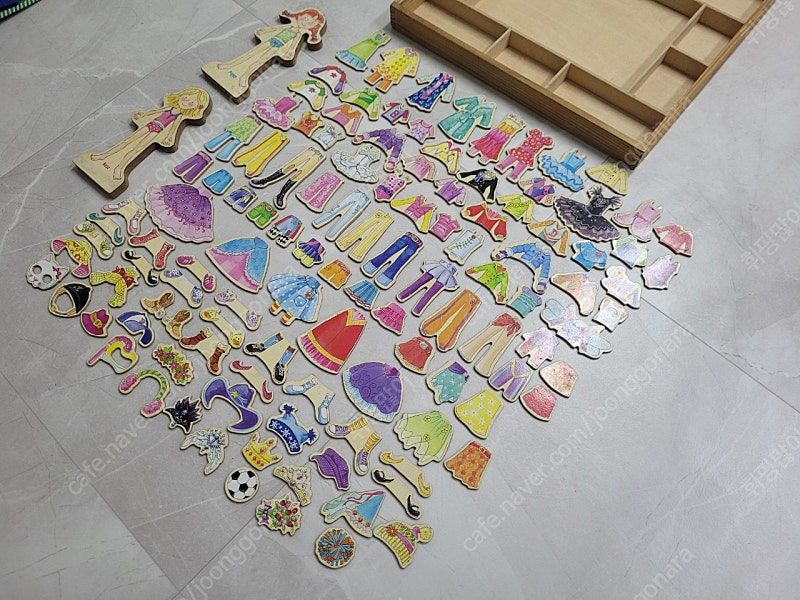 데이지걸 자석 인형옷입히기(역할놀이)--1