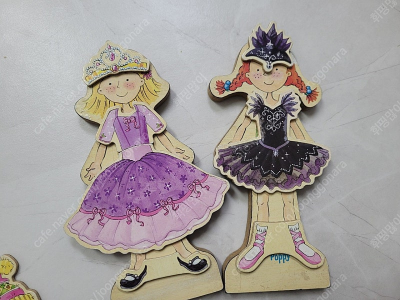 데이지걸 자석 인형옷입히기(역할놀이)--5