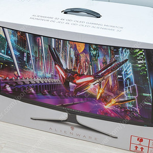 DELL 델 AW3225QF QD-OLED 240hz 32인치 게이밍 모니터 팝니다.