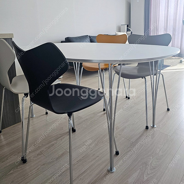 프리츠한센 슈퍼 엘립티컬 b612 다이닝 테이블 식탁--2