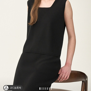 더캐시미어 투웨이 슬리브리스 니트탑