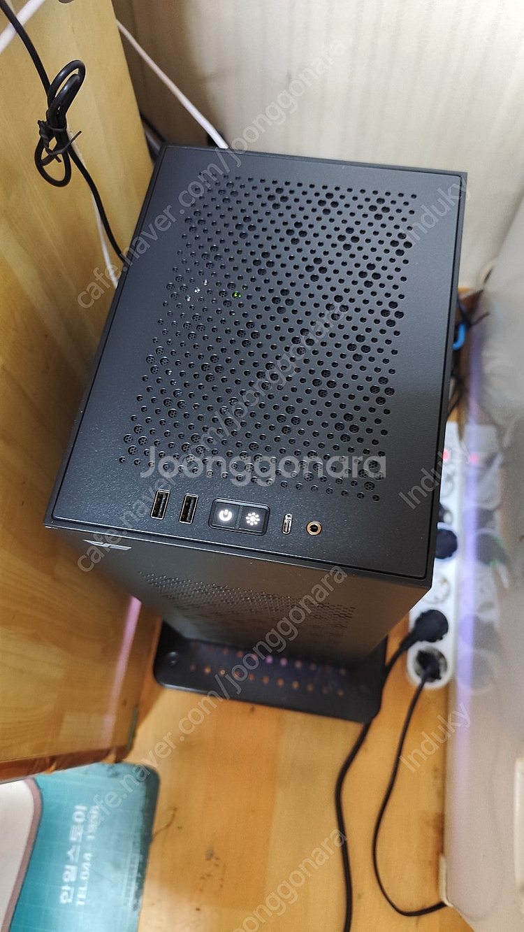 BD795i SE+라데온 RX9070XT 본체--1