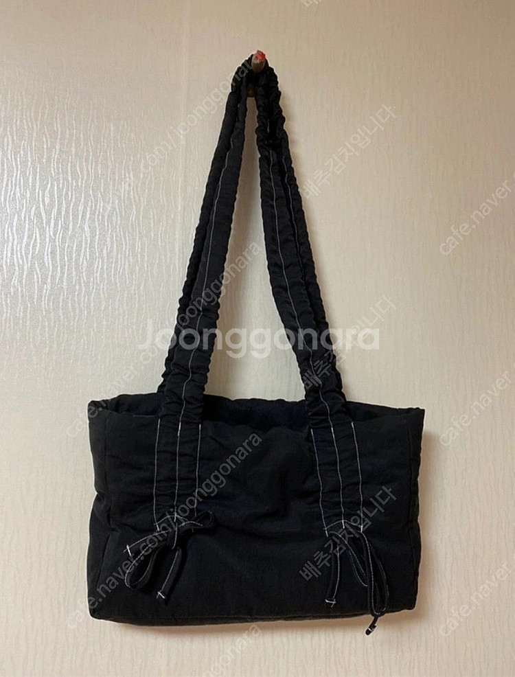 아린 착용 제드레페브5 블랙 숄더백 Butterfly shoulder bag Medium--1