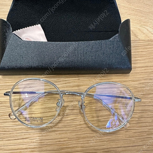 티타늄 안경테