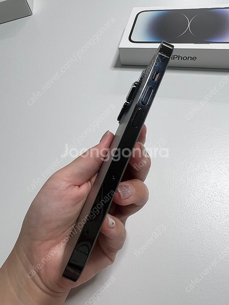 아이폰14 Pro 스페이스블랙 256g(뒷액정깨짐)--3