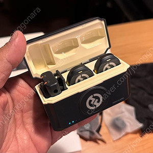 홀리랜드 무선마이크 라크m2 콤보 판매합니다 15만원