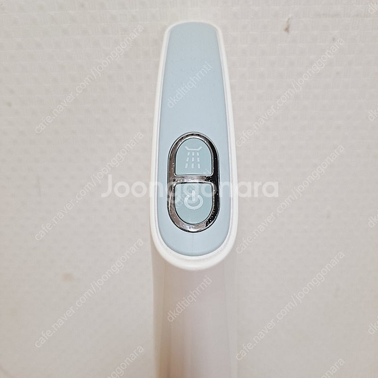한샘 무선 LED 물분사 물걸레 청소기 새걸레포함 배터...--8